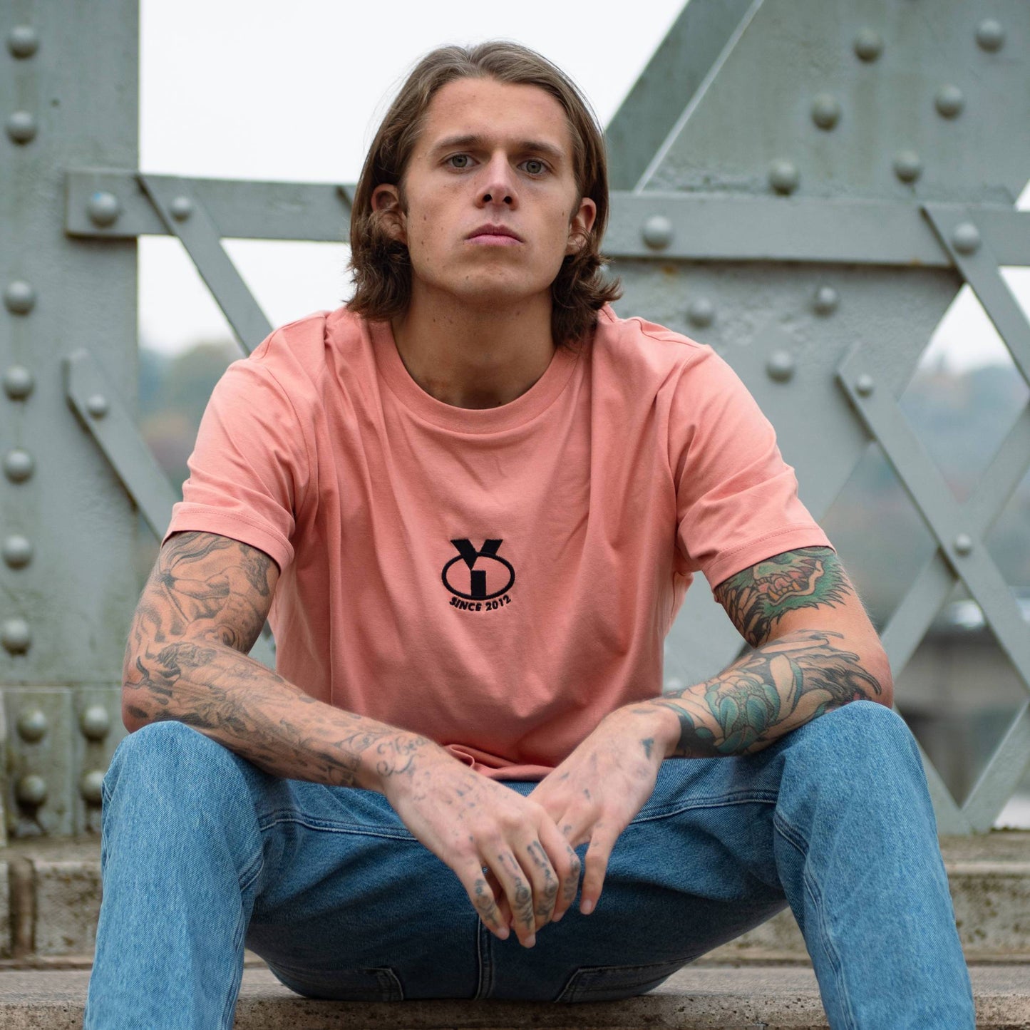 Stocker Tee (Clay)
