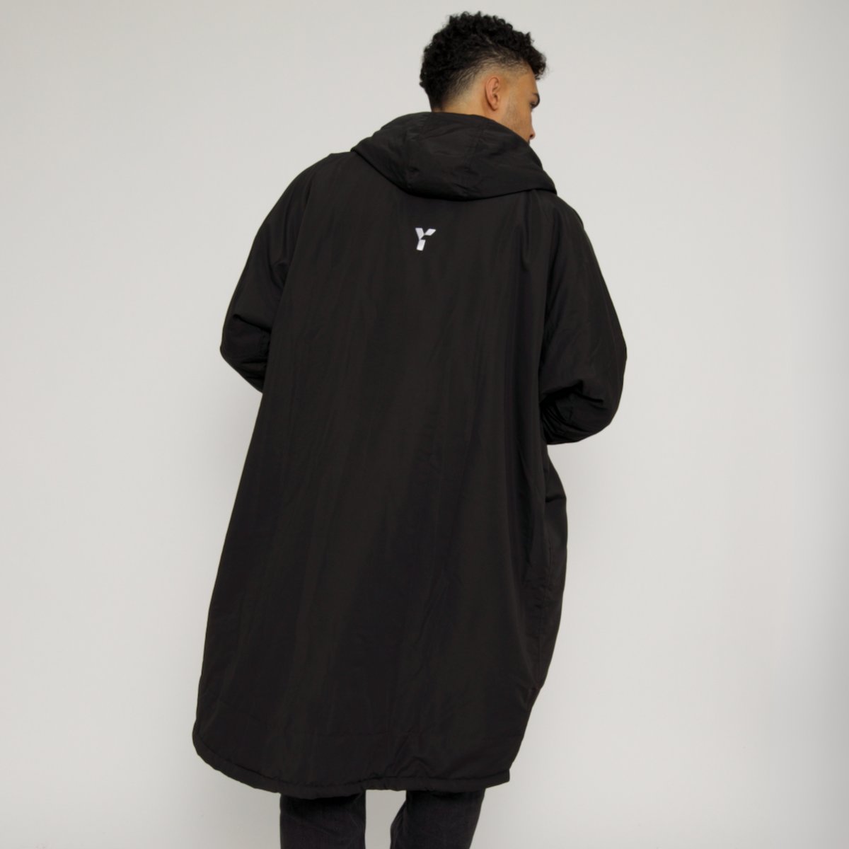 Fleece Lined Changing Robe (Black/Red) by Y1 - view 3