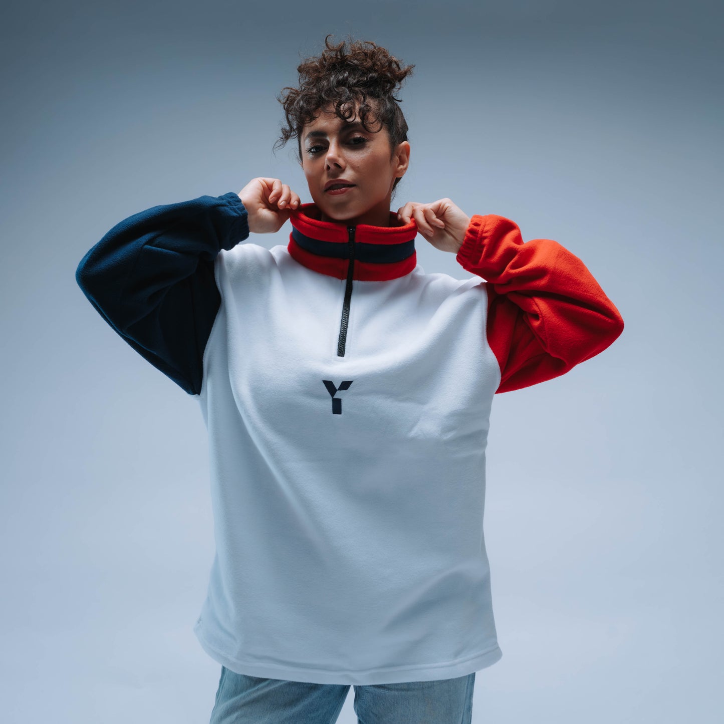 BF25 Upcycled Retro Quarter Zip Fleece (White/Navy/Red)